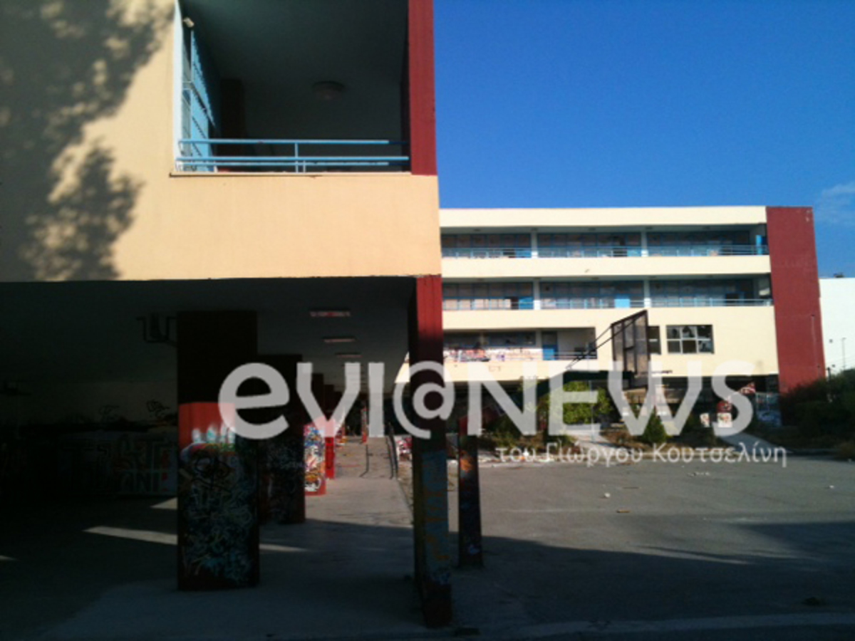 Εύβοια:Οι νεαροί δεν μπήκαν στο σχολείο για μάθημα, αλλά για να βγάλουν τα… απωθημένα τους! | Newsit.gr Εύβοια:Οι νεαροί δεν μπήκαν στο σχολείο για μάθημα, αλλά για να βγάλουν τα… απωθημένα τους! | Newsit.gr