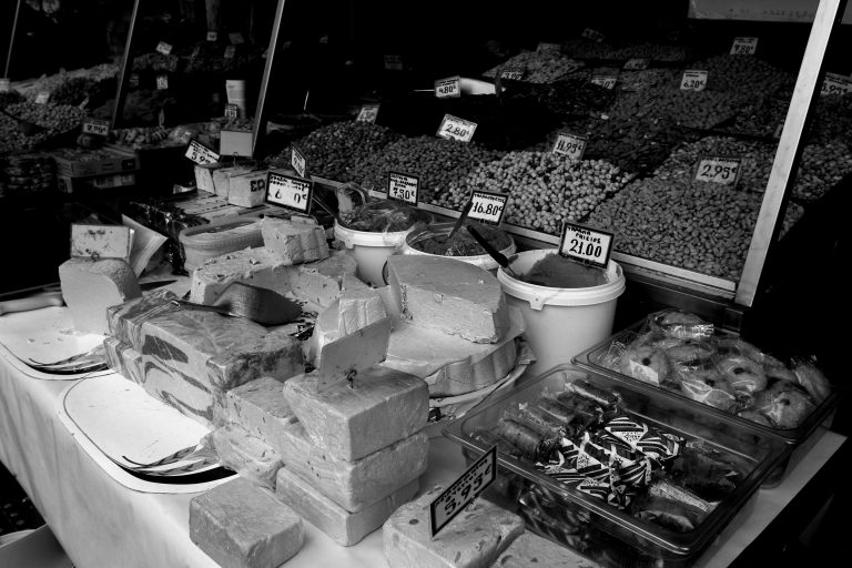 Πήγαν να περάσουν στο πιάτο μας επικίνδυνα τρόφιμα | Newsit.gr Πήγαν να περάσουν στο πιάτο μας επικίνδυνα τρόφιμα | Newsit.gr