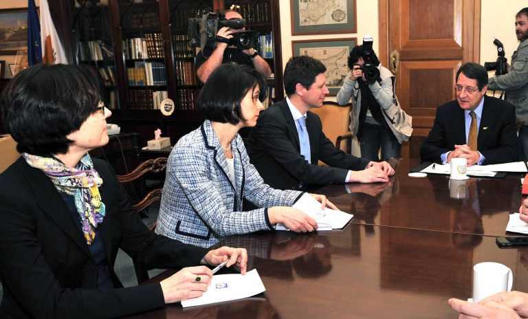 Παράταση στο θρίλερ της Κύπρου – Κούρεμα σε όλες τις τράπεζες απαιτεί η τρόικα – Στον αέρα το Eurogroup | Newsit.gr Παράταση στο θρίλερ της Κύπρου – Κούρεμα σε όλες τις τράπεζες απαιτεί η τρόικα – Στον αέρα το Eurogroup | Newsit.gr