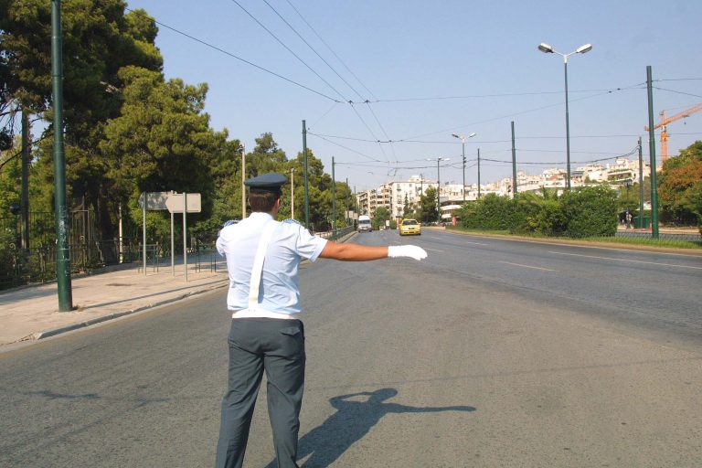 Διακοπή κυκλοφορίας τη Σουνίου-Λαυρίου | Newsit.gr Διακοπή κυκλοφορίας τη Σουνίου-Λαυρίου | Newsit.gr