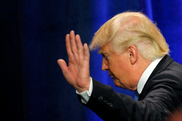 Ο Ντόναλντ Τραμπ κάλεσε σπίτι του CNN, NBC, ABC, Fox News και τους… ξεφτίλισε! | Newsit.gr Ο Ντόναλντ Τραμπ κάλεσε σπίτι του CNN, NBC, ABC, Fox News και τους… ξεφτίλισε! | Newsit.gr