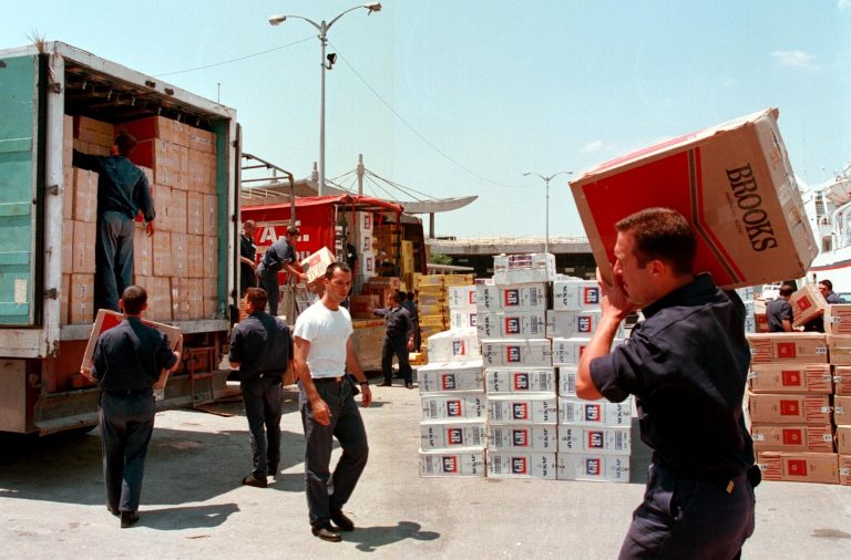 Αλεξανδρούπολη: «Πουλάμε λαθραία λόγω οικονομικής κρίσης» | Newsit.gr Αλεξανδρούπολη: «Πουλάμε λαθραία λόγω οικονομικής κρίσης» | Newsit.gr