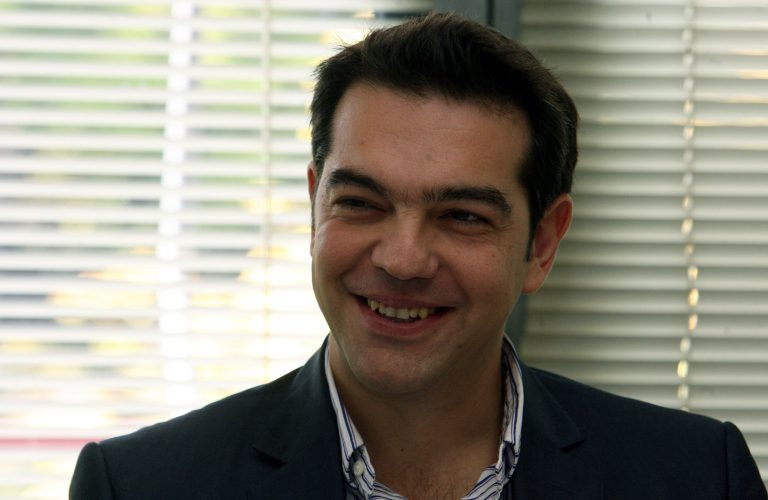 Τσίπρας: O Παπανδρέου επιβάλει στο λαό δεσμά για τα επόμενα 50 χρόνια | Newsit.gr Τσίπρας: O Παπανδρέου επιβάλει στο λαό δεσμά για τα επόμενα 50 χρόνια | Newsit.gr