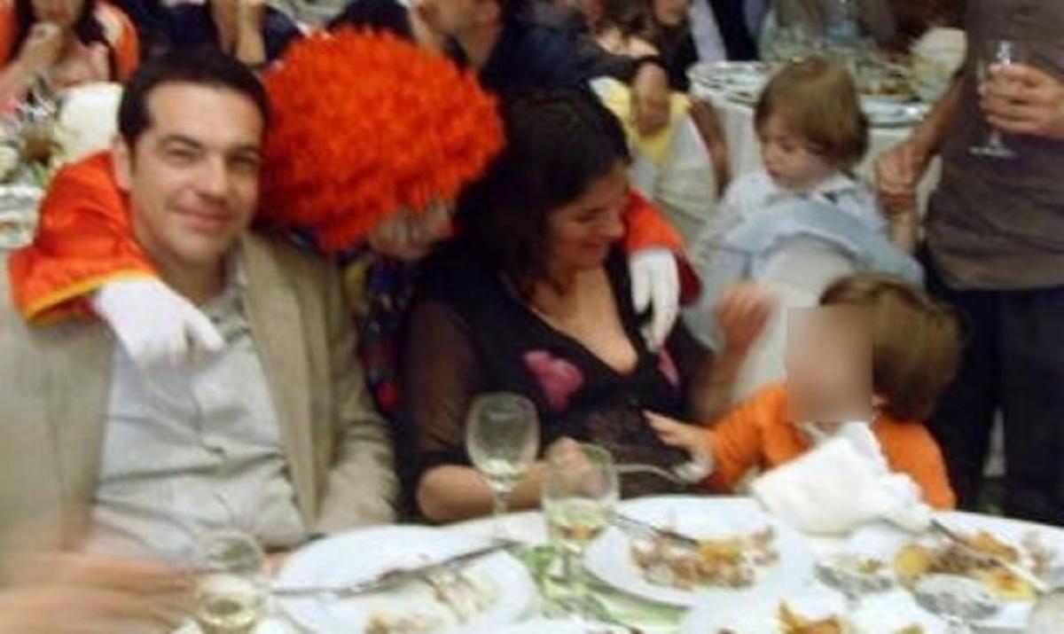 Α. Τσίπρας: Σε γάμο στο Αγρίνιο με την έγκυο σύζυγό του | Newsit.gr Α. Τσίπρας: Σε γάμο στο Αγρίνιο με την έγκυο σύζυγό του | Newsit.gr