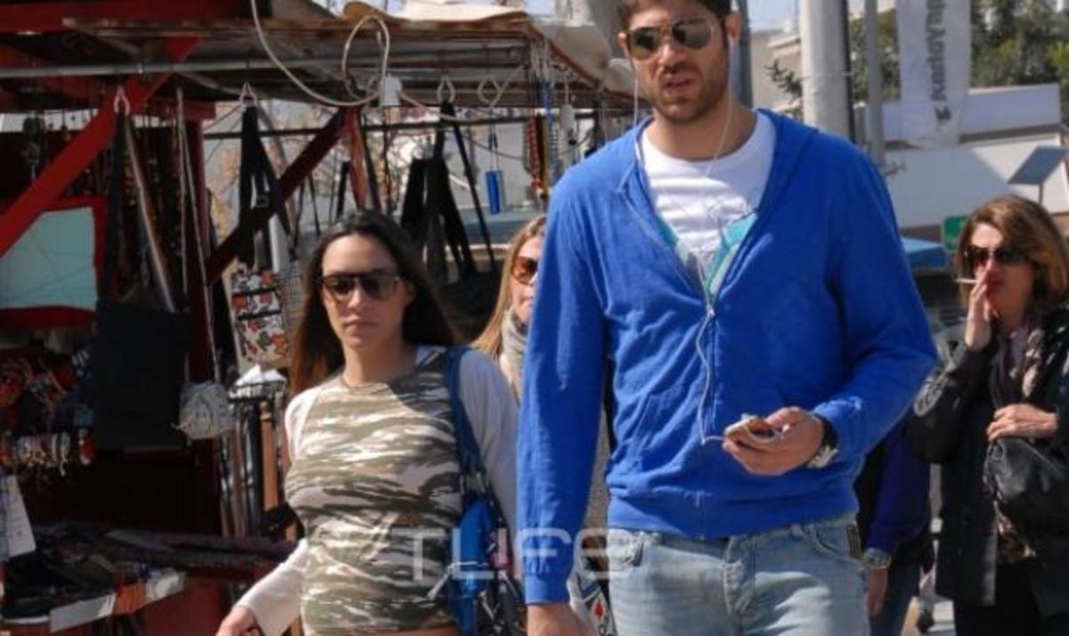 M. Τσουρή: Βόλτες στη λιακάδα με τον σύντροφό της λίγες μέρες πριν έλθει ο πελαργός! | Newsit.gr M. Τσουρή: Βόλτες στη λιακάδα με τον σύντροφό της λίγες μέρες πριν έλθει ο πελαργός! | Newsit.gr