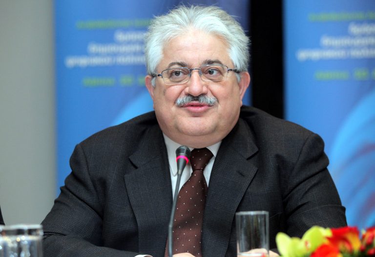 Επέμβαση αφαίρεσης χολής θα κάνει ο Κώστας Τζαβάρας | Newsit.gr Επέμβαση αφαίρεσης χολής θα κάνει ο Κώστας Τζαβάρας | Newsit.gr