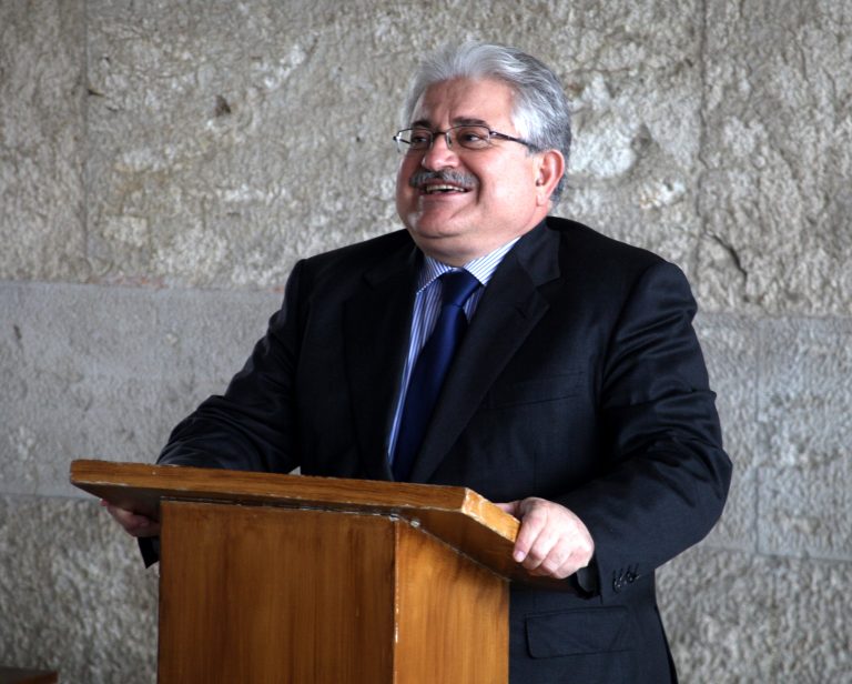 Ο Τζαβάρας «αποκεφάλισε» το Εθνικό Κέντρο Βιβλίου μετά τις υποψίες σκανδάλου | Newsit.gr Ο Τζαβάρας «αποκεφάλισε» το Εθνικό Κέντρο Βιβλίου μετά τις υποψίες σκανδάλου | Newsit.gr
