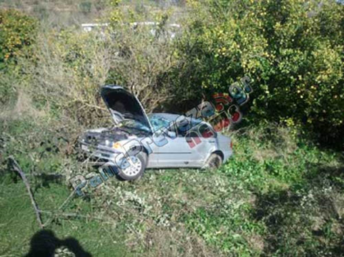 Πρέβεζα: Ανατροπή αυτοκινήτου και θρίλερ για τον απεγκλωβισμό του οδηγού – Φωτό! | Newsit.gr Πρέβεζα: Ανατροπή αυτοκινήτου και θρίλερ για τον απεγκλωβισμό του οδηγού – Φωτό! | Newsit.gr