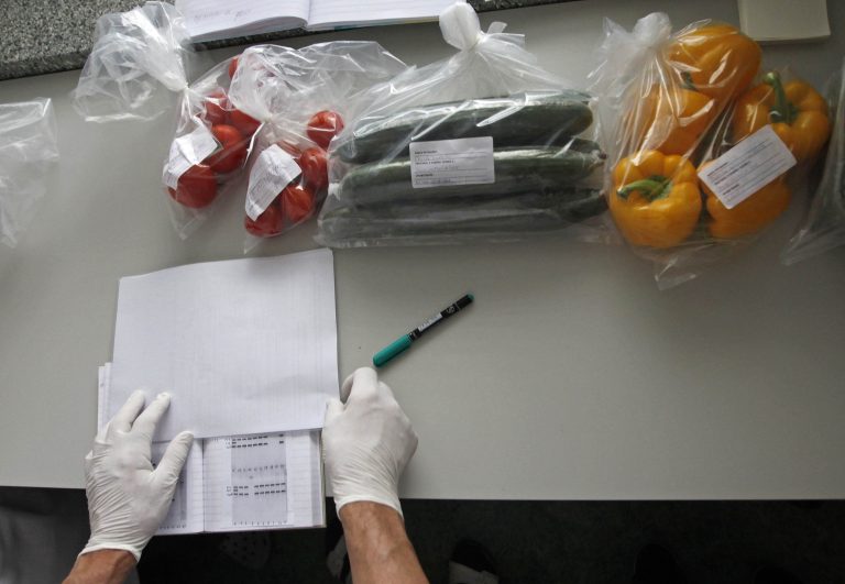 18 οι νεκροί από το E.coli – Απειλεί με μηνύσεις και η Πορτογαλία | Newsit.gr 18 οι νεκροί από το E.coli – Απειλεί με μηνύσεις και η Πορτογαλία | Newsit.gr