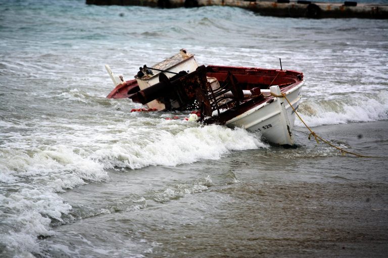 Νεκρός εντοπίστηκε αγνοούμενος ψαράς στην Κομοτηνή | Newsit.gr Νεκρός εντοπίστηκε αγνοούμενος ψαράς στην Κομοτηνή | Newsit.gr