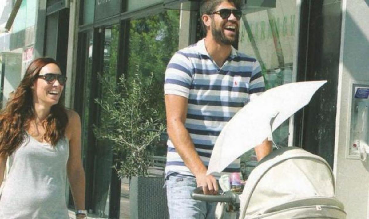 M. Τσουρή – Π. Βασιλόπουλος: Κυριακάτικη βόλτα με τον γιο τους | Newsit.gr M. Τσουρή – Π. Βασιλόπουλος: Κυριακάτικη βόλτα με τον γιο τους | Newsit.gr