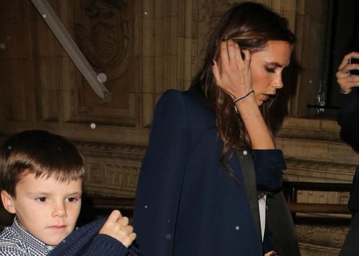 Γιατι είναι ενθουσιασμένη η Victoria Beckham; | Newsit.gr Γιατι είναι ενθουσιασμένη η Victoria Beckham; | Newsit.gr