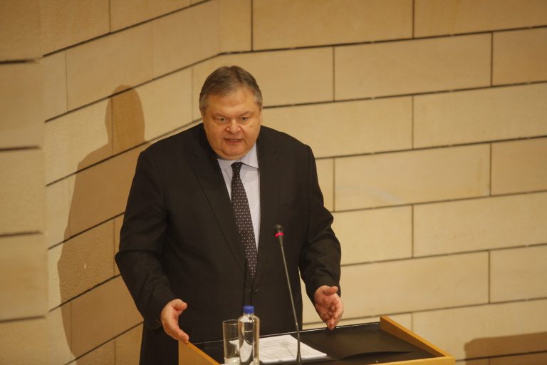 Αναθεώρηση του Συντάγματος προτείνει ο Βενιζέλος | Newsit.gr Αναθεώρηση του Συντάγματος προτείνει ο Βενιζέλος | Newsit.gr
