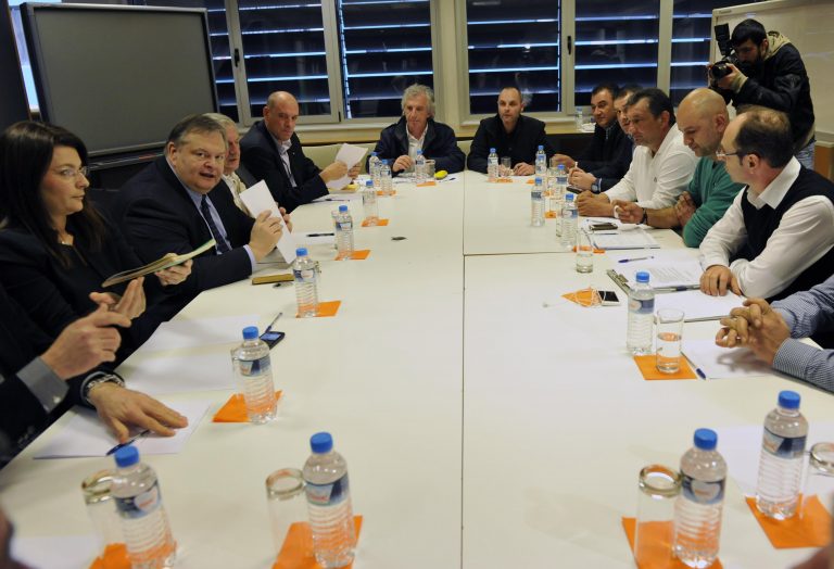 Βενιζέλος σε αγρότες: “Διάλογος αντί για κινητοποιήσεις” – Στο πλευρό τους ο Καμμένος | Newsit.gr Βενιζέλος σε αγρότες: “Διάλογος αντί για κινητοποιήσεις” – Στο πλευρό τους ο Καμμένος | Newsit.gr