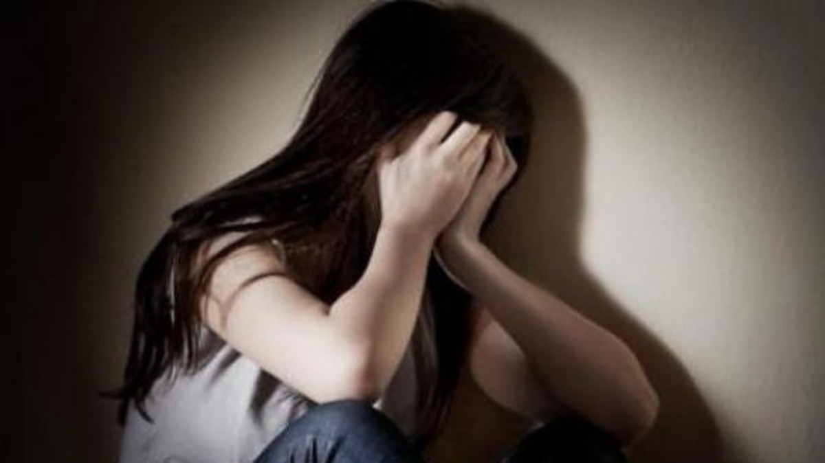 Σοκάρει η μαρτυρία 16χρονης – Με απειλούσε και με βίαζε 64χρονος | Newsit.gr Σοκάρει η μαρτυρία 16χρονης – Με απειλούσε και με βίαζε 64χρονος | Newsit.gr