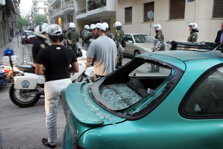 Ξύλο νωρίτερα στο Παγκράτι | Newsit.gr Ξύλο νωρίτερα στο Παγκράτι | Newsit.gr