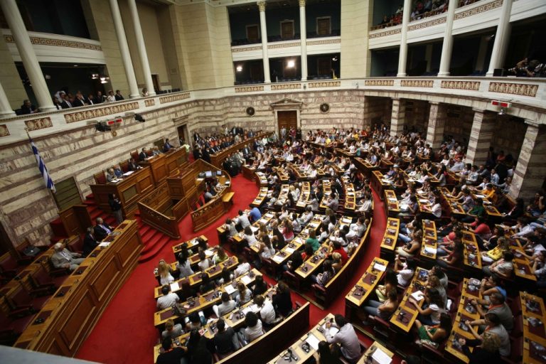 Άρχισαν οι εργασίες της «Βουλής των Εφήβων» | Newsit.gr Άρχισαν οι εργασίες της «Βουλής των Εφήβων» | Newsit.gr