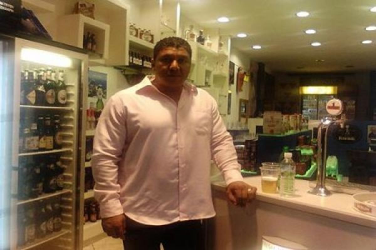 Χανιά: Ήρθε από τη Μοζαμβίκη, για να βρει τους συγγενείς του, στα Σφακιά! | Newsit.gr Χανιά: Ήρθε από τη Μοζαμβίκη, για να βρει τους συγγενείς του, στα Σφακιά! | Newsit.gr