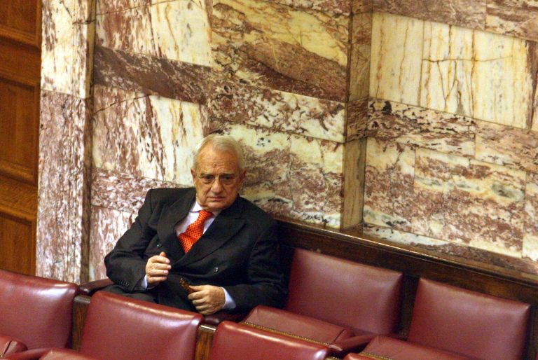 Ούτε ο Χατζηγάκης θα είναι υποψήφιος – «Δεν επιστρέφω στη ΝΔ αν δε φύγει ο Σαμαράς» | Newsit.gr Ούτε ο Χατζηγάκης θα είναι υποψήφιος – «Δεν επιστρέφω στη ΝΔ αν δε φύγει ο Σαμαράς» | Newsit.gr