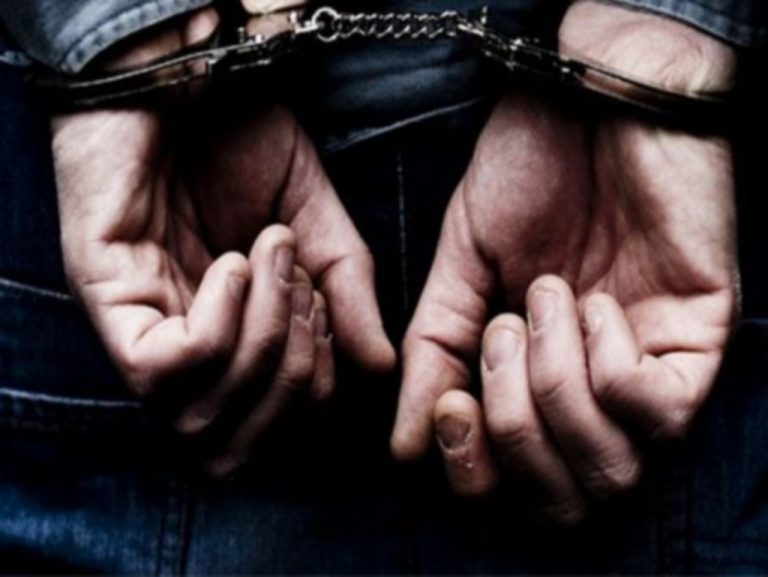 Τον απήγαγαν 15 ομοεθνείς του – Τον εντόπισαν οι αρχές σε έλεγχο ρουτίνας! | Newsit.gr Τον απήγαγαν 15 ομοεθνείς του – Τον εντόπισαν οι αρχές σε έλεγχο ρουτίνας! | Newsit.gr