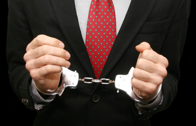 Τρίκαλα: Εξαρθρώθηκε σπείρα που εξαπατούσε ηλικιωμένους | Newsit.gr Τρίκαλα: Εξαρθρώθηκε σπείρα που εξαπατούσε ηλικιωμένους | Newsit.gr