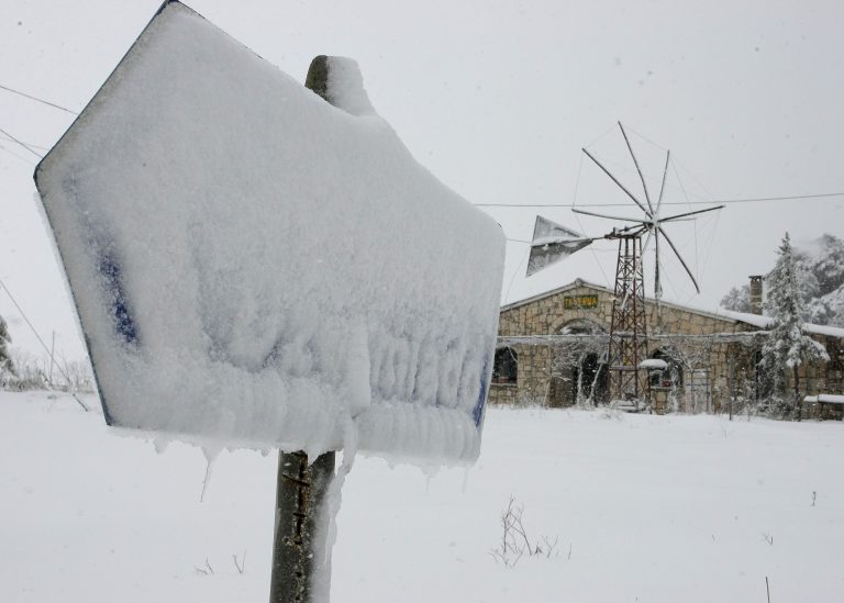 Είναι το κρύο… τσουχτερό! Προσοχή στον παγετό | Newsit.gr Είναι το κρύο… τσουχτερό! Προσοχή στον παγετό | Newsit.gr