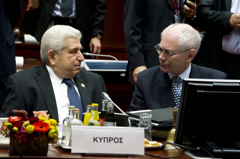 Στις Βρυξέλλες ο Χριστόφιας – Σκληρές οι απαιτήσεις της τρόικας | Newsit.gr Στις Βρυξέλλες ο Χριστόφιας – Σκληρές οι απαιτήσεις της τρόικας | Newsit.gr