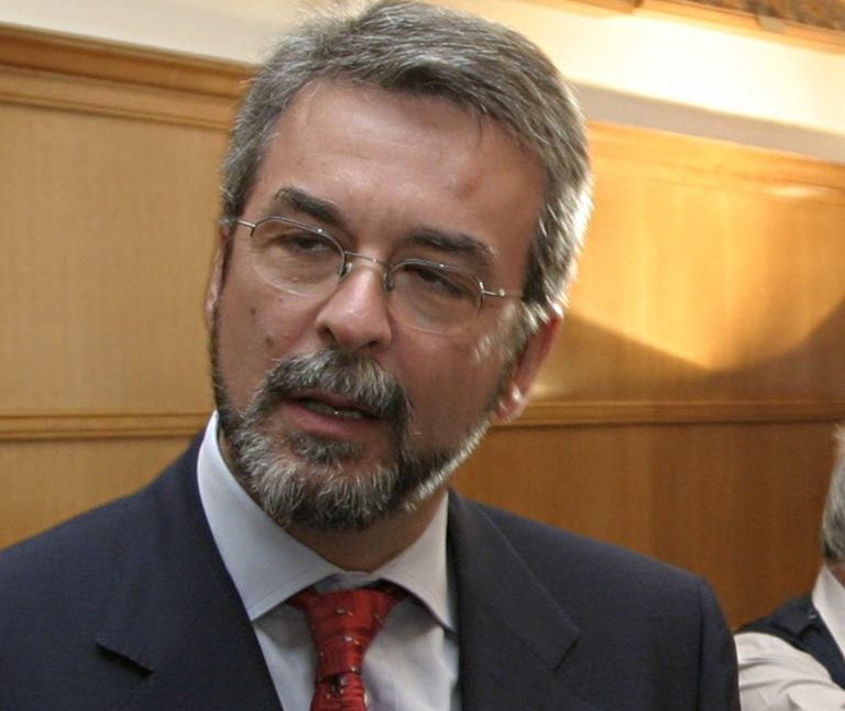 Συμφώνησε να αποζημιώσει τη Siemens ο Χριστοφοράκος | Newsit.gr Συμφώνησε να αποζημιώσει τη Siemens ο Χριστοφοράκος | Newsit.gr