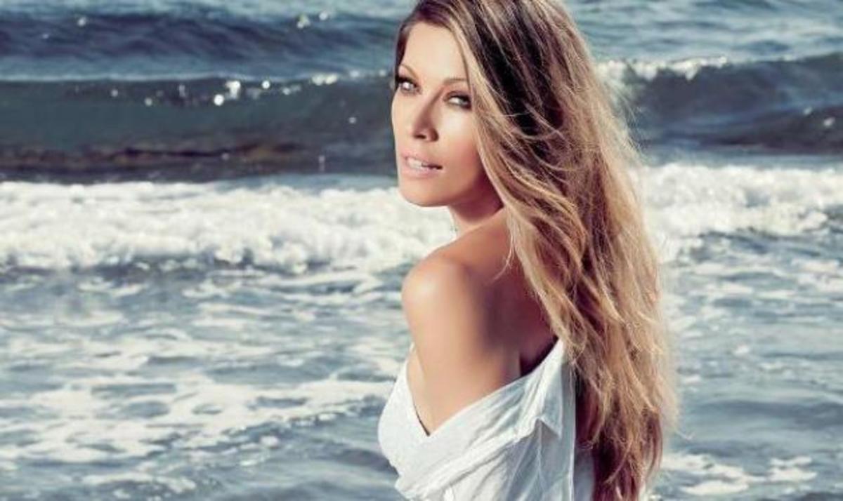 Μ. Χρουσαλά: Απολαμβάνει τον καφέ της στην Κηφισιά! Φωτό | Newsit.gr Μ. Χρουσαλά: Απολαμβάνει τον καφέ της στην Κηφισιά! Φωτό | Newsit.gr