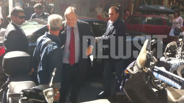 Τσάμπα τα… μέτρα! – Το «ντου» δεν έγινε ποτέ, κανονικά η ΣΤ Βενιζέλου | Newsit.gr Τσάμπα τα… μέτρα! – Το «ντου» δεν έγινε ποτέ, κανονικά η ΣΤ Βενιζέλου | Newsit.gr