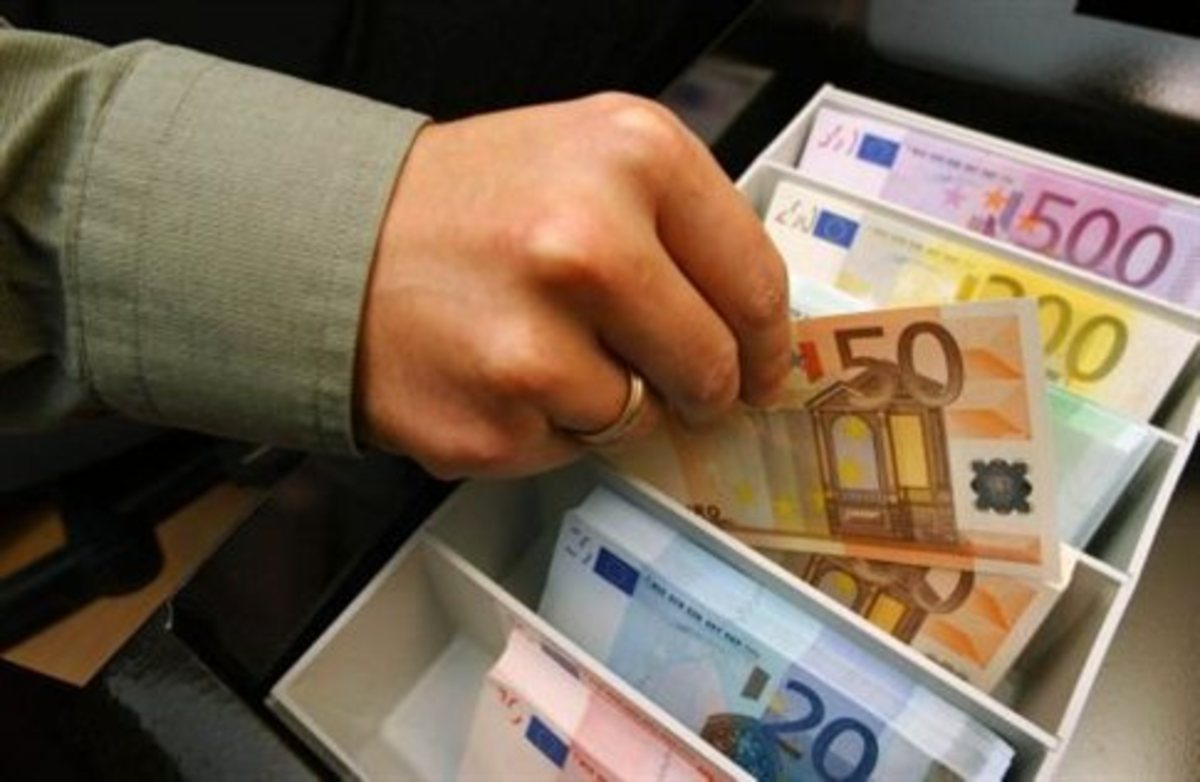 Πρώην δήμαρχος με λογαριασμό 3 εκατ. ευρώ – Από κόσκινο οι τραπεζικοί λογαριασμοί 105 τοπικών αρχόντων που ελέγχονται για παράνομο πλουτισμό | Newsit.gr Πρώην δήμαρχος με λογαριασμό 3 εκατ. ευρώ – Από κόσκινο οι τραπεζικοί λογαριασμοί 105 τοπικών αρχόντων που ελέγχονται για παράνομο πλουτισμό | Newsit.gr