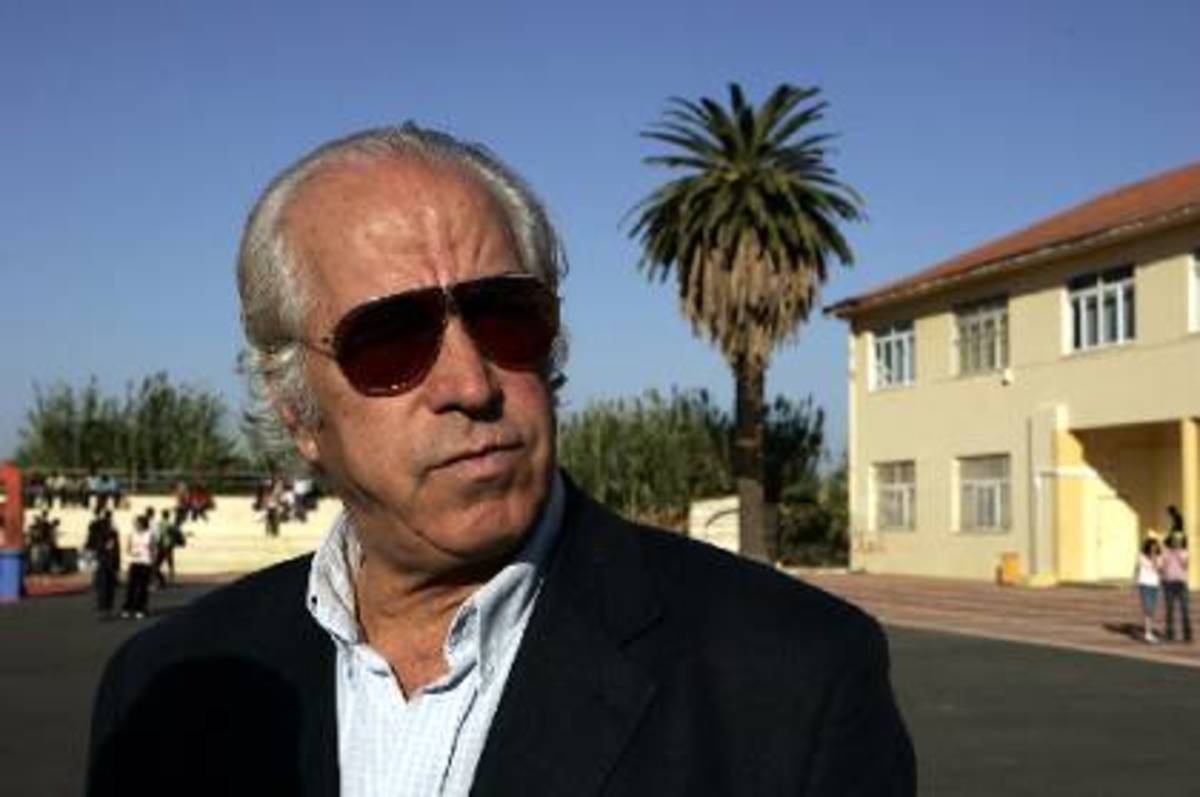Την παύση του Δημάρχου Ζαχάρως ζητούν με εξώδικο 15 πολίτες | Newsit.gr Την παύση του Δημάρχου Ζαχάρως ζητούν με εξώδικο 15 πολίτες | Newsit.gr