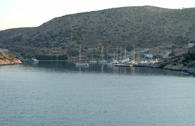 Oινούσσες: Κατάληψη στο λιμάνι | Newsit.gr Oινούσσες: Κατάληψη στο λιμάνι | Newsit.gr