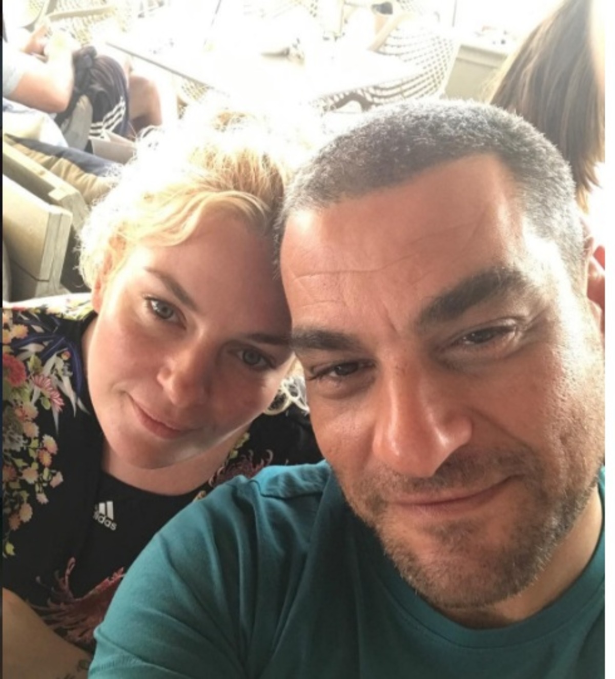 Ελισάβετ Μουτάφη: Στο σπίτι της στη Σαντορίνη full in love! [pics | Newsit.gr Ελισάβετ Μουτάφη: Στο σπίτι της στη Σαντορίνη full in love! [pics | Newsit.gr
