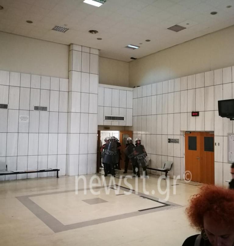 Ηριάννα: Όχι στην αποφυλάκιση της 29χρονης από το Εφετείο – Ξέσπασαν σε κλάματα συγγενείς και φίλοι | Newsit.gr Ηριάννα: Όχι στην αποφυλάκιση της 29χρονης από το Εφετείο – Ξέσπασαν σε κλάματα συγγενείς και φίλοι | Newsit.gr