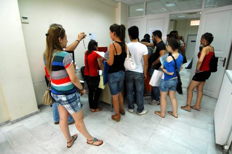 Προσλήψεις 10.000 ανέργων στο Δημόσιο | Newsit.gr Προσλήψεις 10.000 ανέργων στο Δημόσιο | Newsit.gr