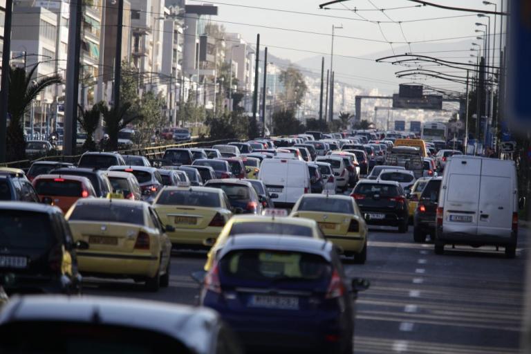 Τέλη κυκλοφορίας 2018: Αλλάζουν όλα! Για ποια ΙΧ αυξάνονται τα τέλη, για ποια μειώνονται | Newsit.gr