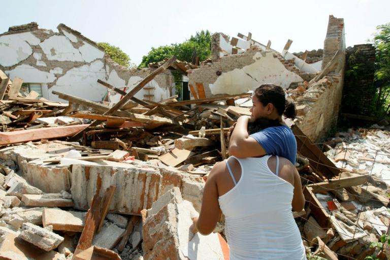 Μεξικό: Έφτασαν τους 90 οι νεκροί από τα 8,2 Ρίχτερ | Newsit.gr Μεξικό: Έφτασαν τους 90 οι νεκροί από τα 8,2 Ρίχτερ | Newsit.gr