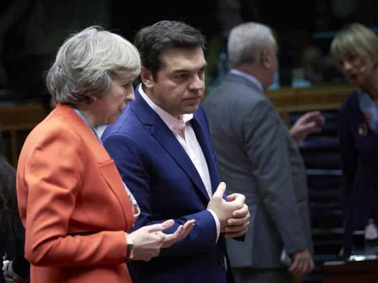 http://www.newsit.gr/wp-content/uploads/2017/10/tsipra_may2-768x576.jpg
