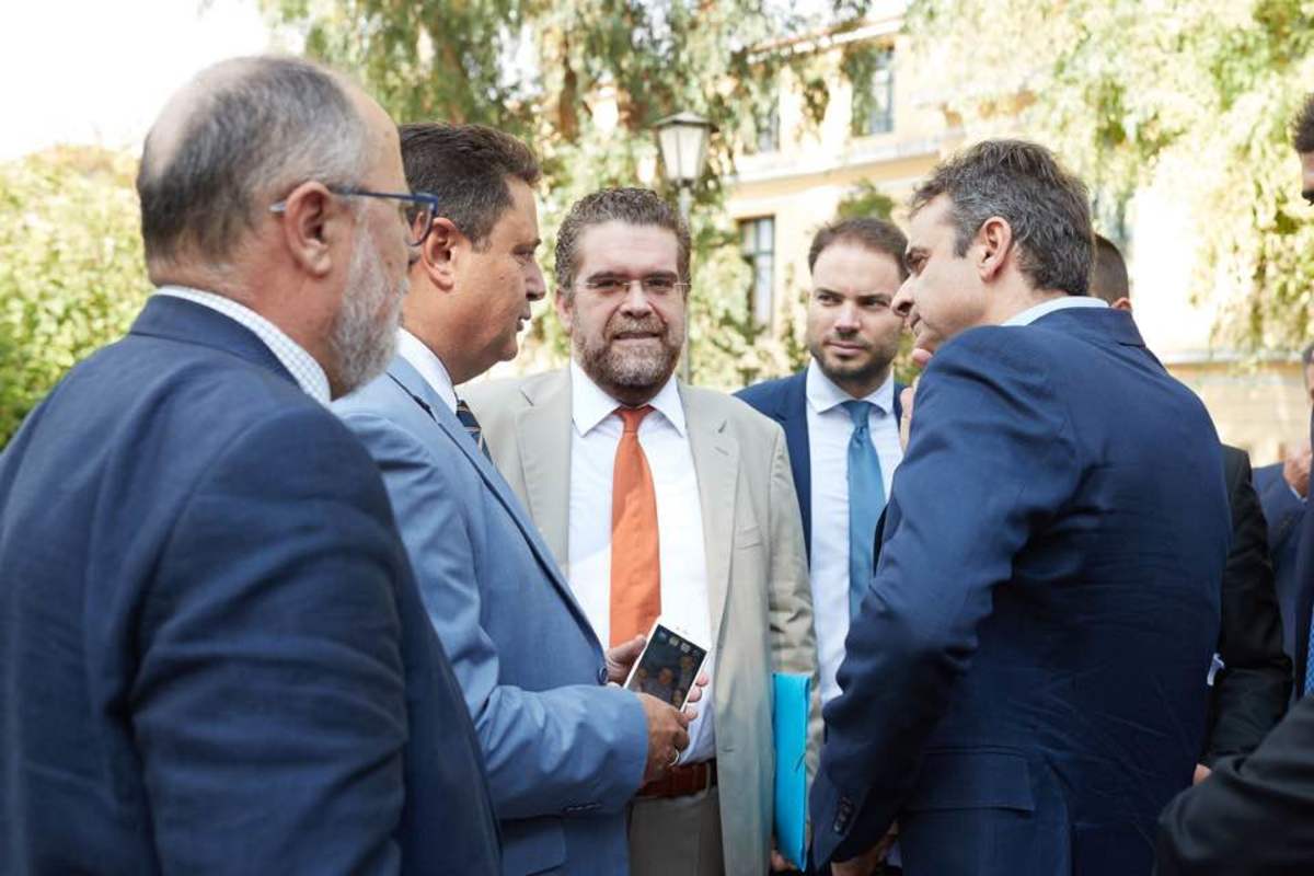 Μιχάλης Ζαφειρόπουλος