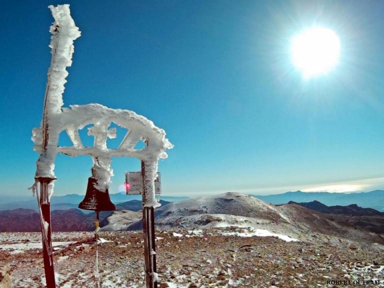 Κρήτη: Έπεσαν τα πρώτα χιόνια στον Ψηλορείτη [pics] | Newsit.gr
