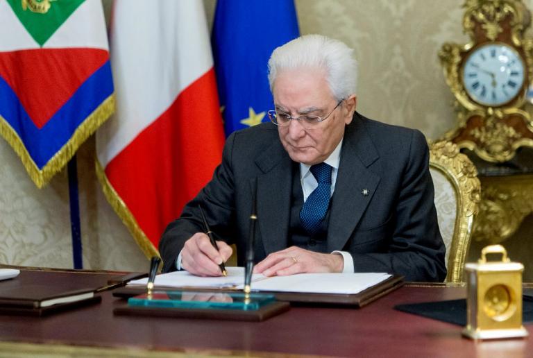 Διαλύθηκε η Ιταλική Βουλή – Υπέγραψε το διάταγμα ο Ματταρέλλα | Newsit.gr