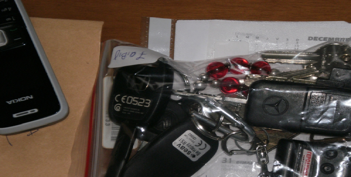 Κλειδιά από τα αυτοκίνητα που έκλεβαν - ΦΩΤΟ από astynomia.gr
