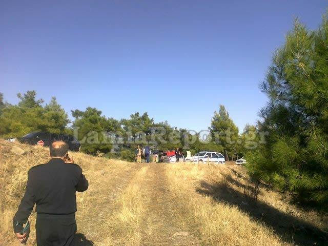 Στο σημείο έσπευσαν γρήγορα πυροσβέστες και αστυνομικοί - ΦΩΤΟ από lamiareport.gr