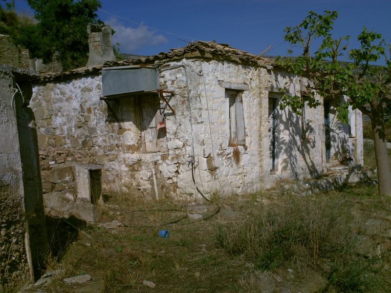 To περιβόητο σπίτι που κλήθηκε να... ξορκίσει ο Πητ Παπαδάκος - ΦΩΤΟ από dete.gr