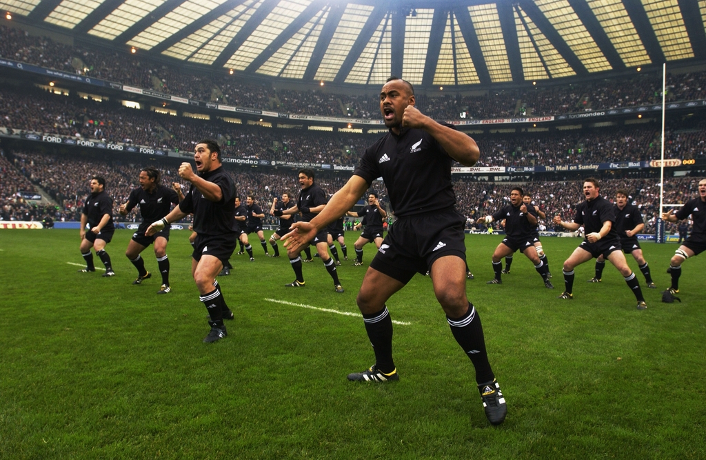 Η Εθνική ομάδα ράγκμπι της Νέας Ζηλανδίας πάντοτε φορούσε το μάυρο χρώμα.