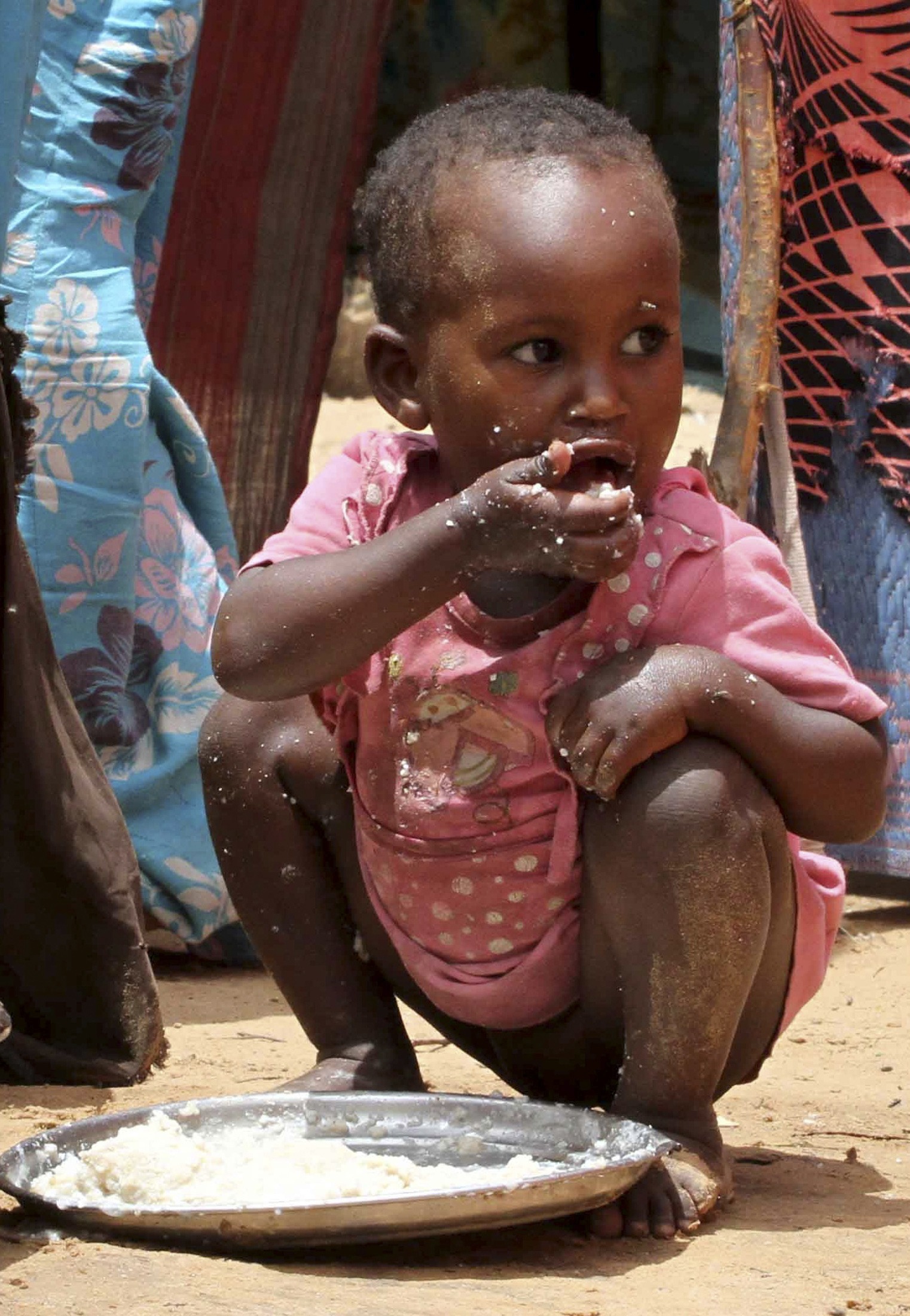 Πεθαίνοντας από την πείνα στην Αφρική – Τα παιδιά θύματα της παγκόσμιας  αδιαφορίας – ΣΟΚΑΡΙΣΤΙΚΕΣ ΦΩΤΟ