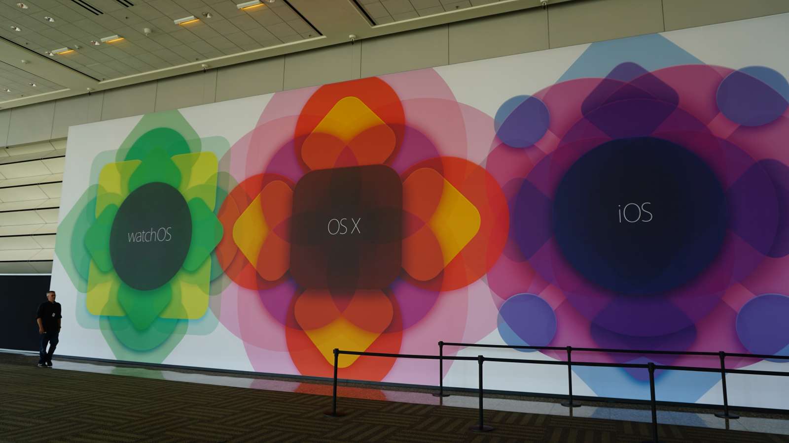 Η αφίσα μας δείχνει ότι η Apple ετοιμάζεται να κάνει ανακοινώσεις για 3 λειτουργικά