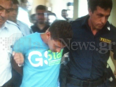 Ο Ολλανδός κλόουν του ξενοδοχείου που μαχαίρωσε το παιδί - ΦΩΤΟ από flashnews.gr