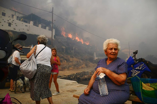 ΦΩΤΟ από plektani.gr - Chloe Biscotaki 